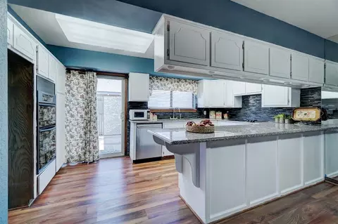 5835 Hefner Village Ct, Oklahoma City, OK 73162