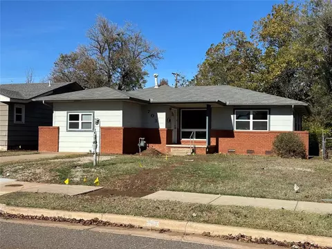 703 W Main St, Edmond, OK 73003