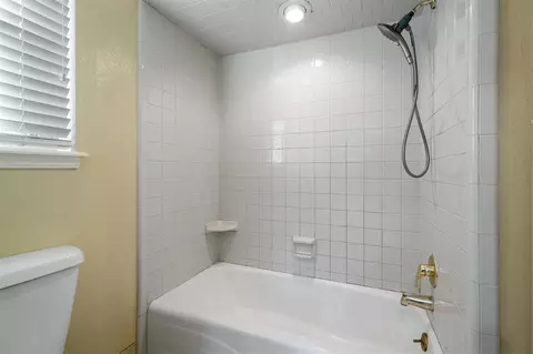 236 E Platt Dr, Yukon, OK 73099 photo 6