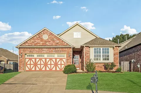 15805 San Clemente Dr, Edmond, OK 73013