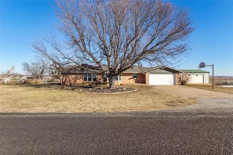 11224 N 2440 Rd, Weatherford, OK 73096