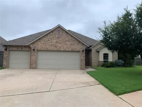 2433 Glenmere Dr, Edmond, OK 73003