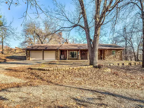 3201 Woodvale Ave, Norman, OK 73026