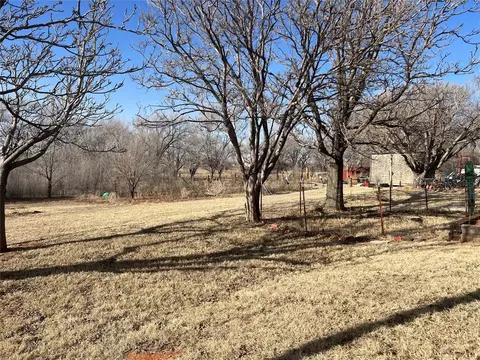 501 N 8th St, Hammon, OK 73650 photo 15