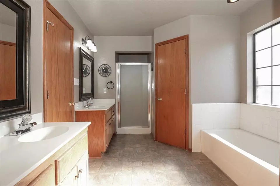  1008 Meadow Lake Dr, Noble, OK 73068 photo 18