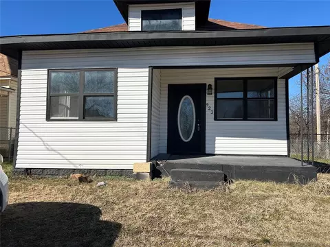 923 SW 5th St, Lawton, OK 73501