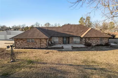 505 West Dr, Tuttle, OK 73089 photo 3
