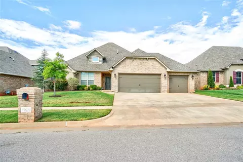 19609 Millstone Crossing Dr, Edmond, OK 73012