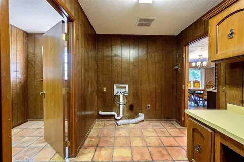 412 Oak St, Broken Bow, OK 74728 photo 26