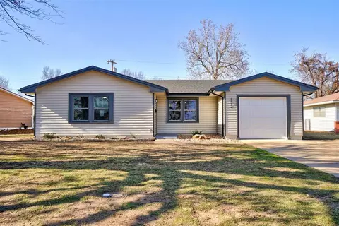 1724 Pawhuska Ave, Enid, OK 73703