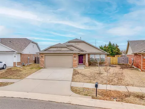 704 Grickle Dr, Norman, OK 73069