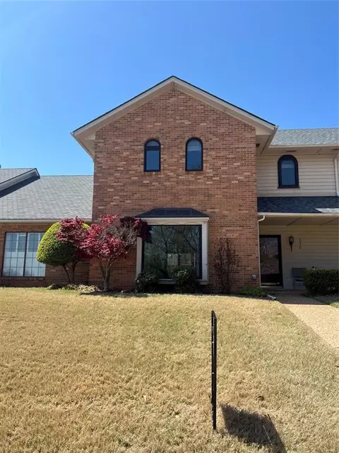 530 Lakeside Ct, Shawnee, OK 74801