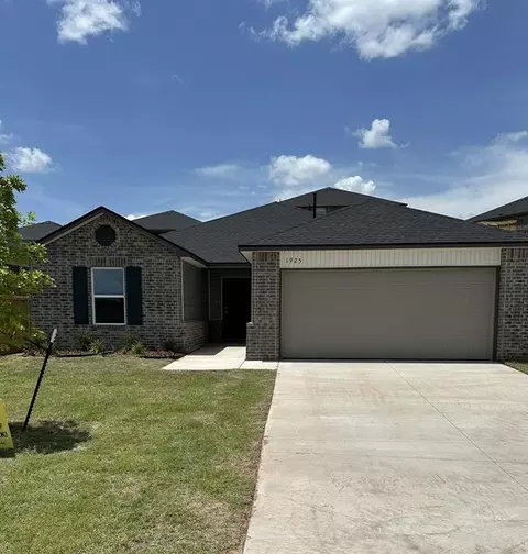 1925 Sugar Pine Way, Edmond, OK 73034