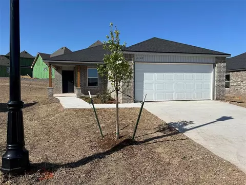 6109 Bradford Pear Ln, Edmond, OK 73034