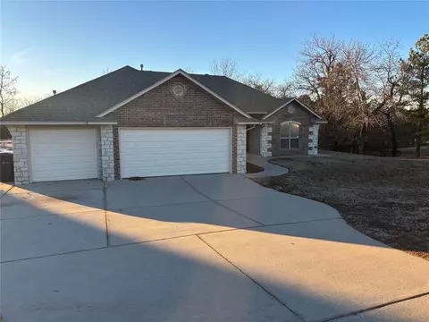 8313 Treeline Dr, Choctaw, OK 73020