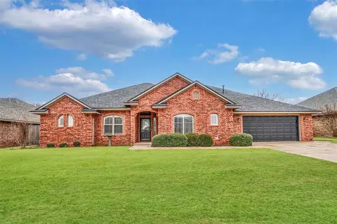 1112 Sheryl Ln, Altus, OK 73521