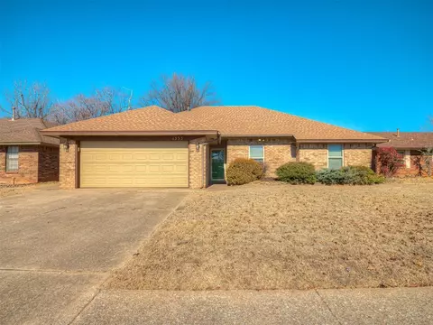 1333 Chimney Hill Rd, Yukon, OK 73099