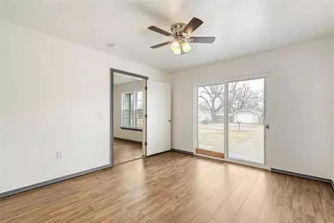 1107 Jackson St, Perry, OK 73077 photo 6