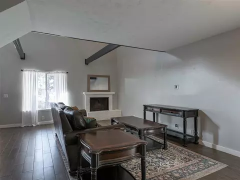 9635 Hefner Village Blvd, Oklahoma City, OK 73162