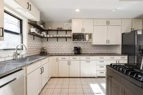 1324 E Scott Ave, Stillwater, OK 74075