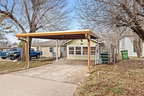 621 Cedar Ave, Yukon, OK 73099