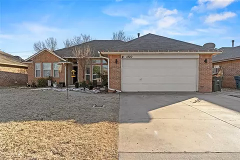 1820 Victoria Dr, Edmond, OK 73003