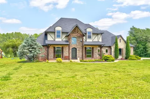 9852 W Charter Oak Rd, Edmond, OK 73025