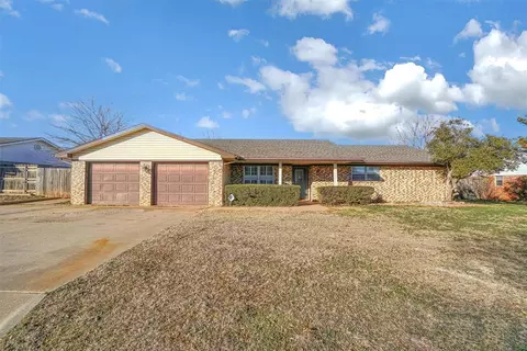 1101 N Prairie Dr, Altus, OK 73521