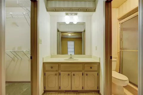 1902 Oakmeadows Dr, Norman, OK 73071 photo 24