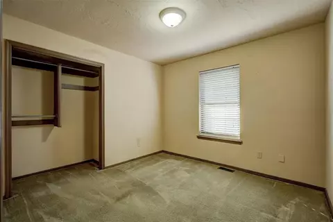1902 Oakmeadows Dr, Norman, OK 73071 photo 20