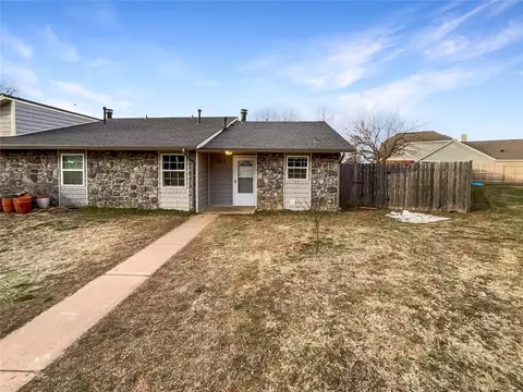 104 Vinita Dr, Norman, OK 73071