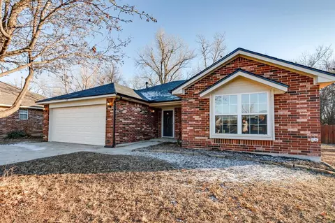 318 Bent Tree Rd, Noble, OK 73068
