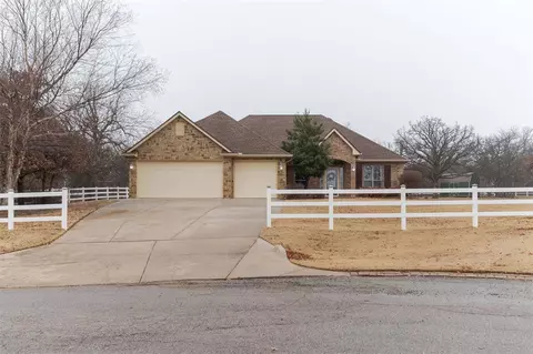 4950 Big Oak Cir, Guthrie, OK 73044