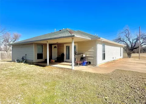 802 E Forrest St, Crescent, OK 73028 photo 6