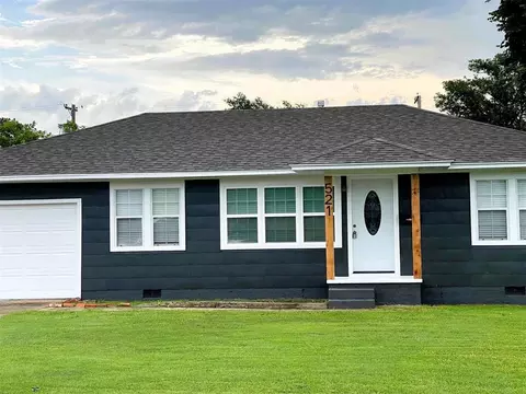 512 N Randlett St, Hobart, OK 73651