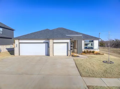 15200 Bedford Rd, Edmond, OK 73013