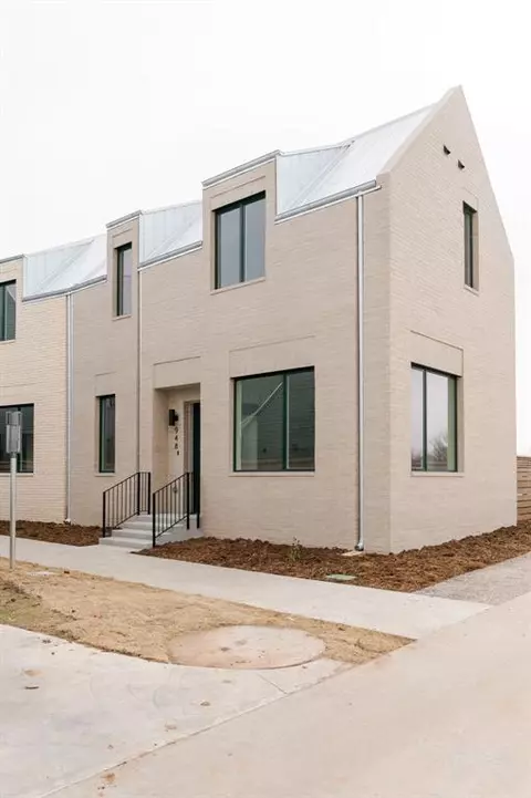942 Hangar Dr, Oklahoma City, OK 73108