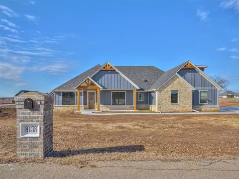 8138 Hunter Ct, Shawnee, OK 74804
