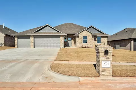2021 W Flintlock Way, Mustang, OK 73064