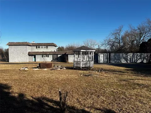 2700 Twin Acres Dr, Norman, OK 73071