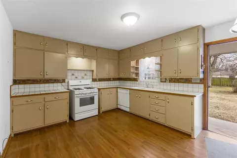 809 W 5th St, Ada, OK 74820 photo 8