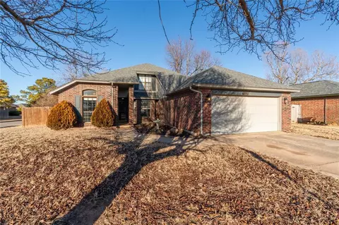 10129 Bradford Way, Yukon, OK 73099