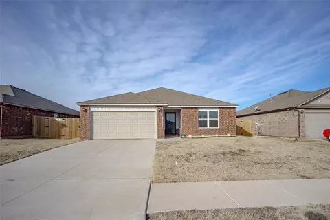 213 Klare Ct, Newcastle, OK 73065