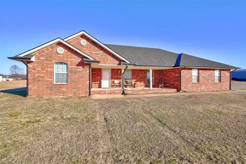 102 Briscoe Dr, Tuttle, OK 73089 photo 2