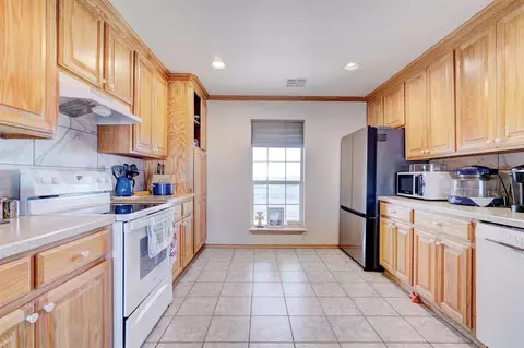102 Briscoe Dr, Tuttle, OK 73089 photo 17