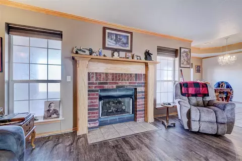 102 Briscoe Dr, Tuttle, OK 73089 photo 7