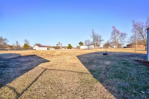 102 Briscoe Dr, Tuttle, OK 73089 photo 47