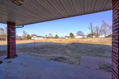 102 Briscoe Dr, Tuttle, OK 73089 photo 43