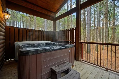 Exterior - 80 Juniper Rd, Broken Bow, OK 74728 photo 6 of 14