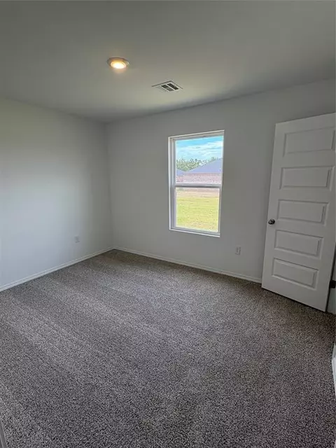 13424 Pineberry Way, Mcloud, OK 74851 photo 7